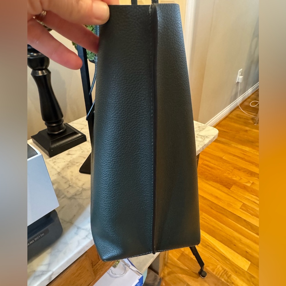 Coach - Mollie Tote - Dark Green Pebbled Leather - EUC Three Compartments - Picture 4 of 11